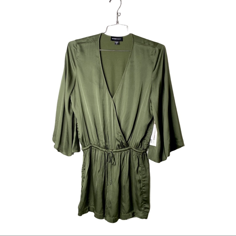 Satin Surplice Green Bell Sleeve Romper Size M - Picture 2 of 8